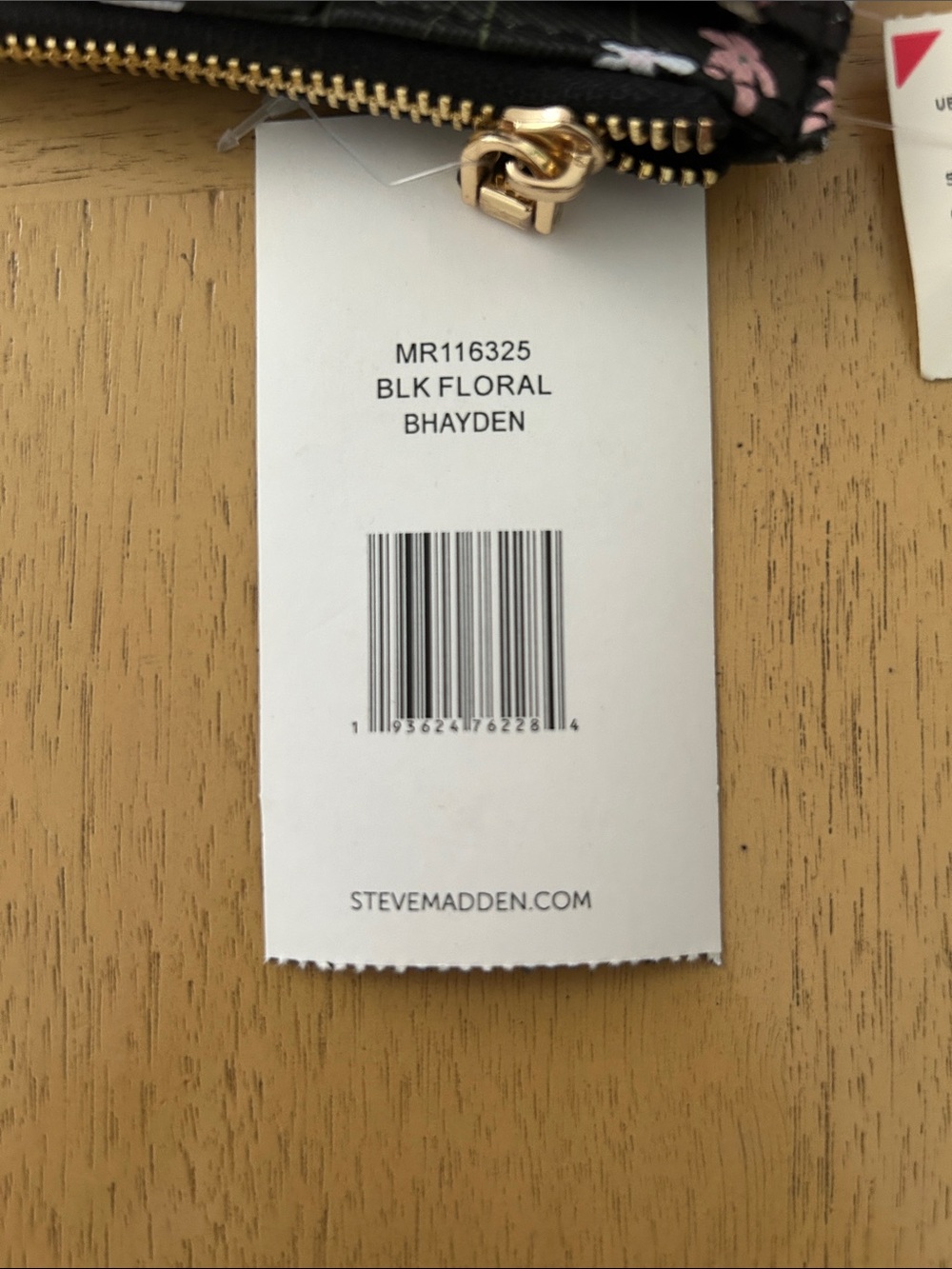 Steve Madden Black Floral Cardholder with Gold Hardware - Picture 4 of 4